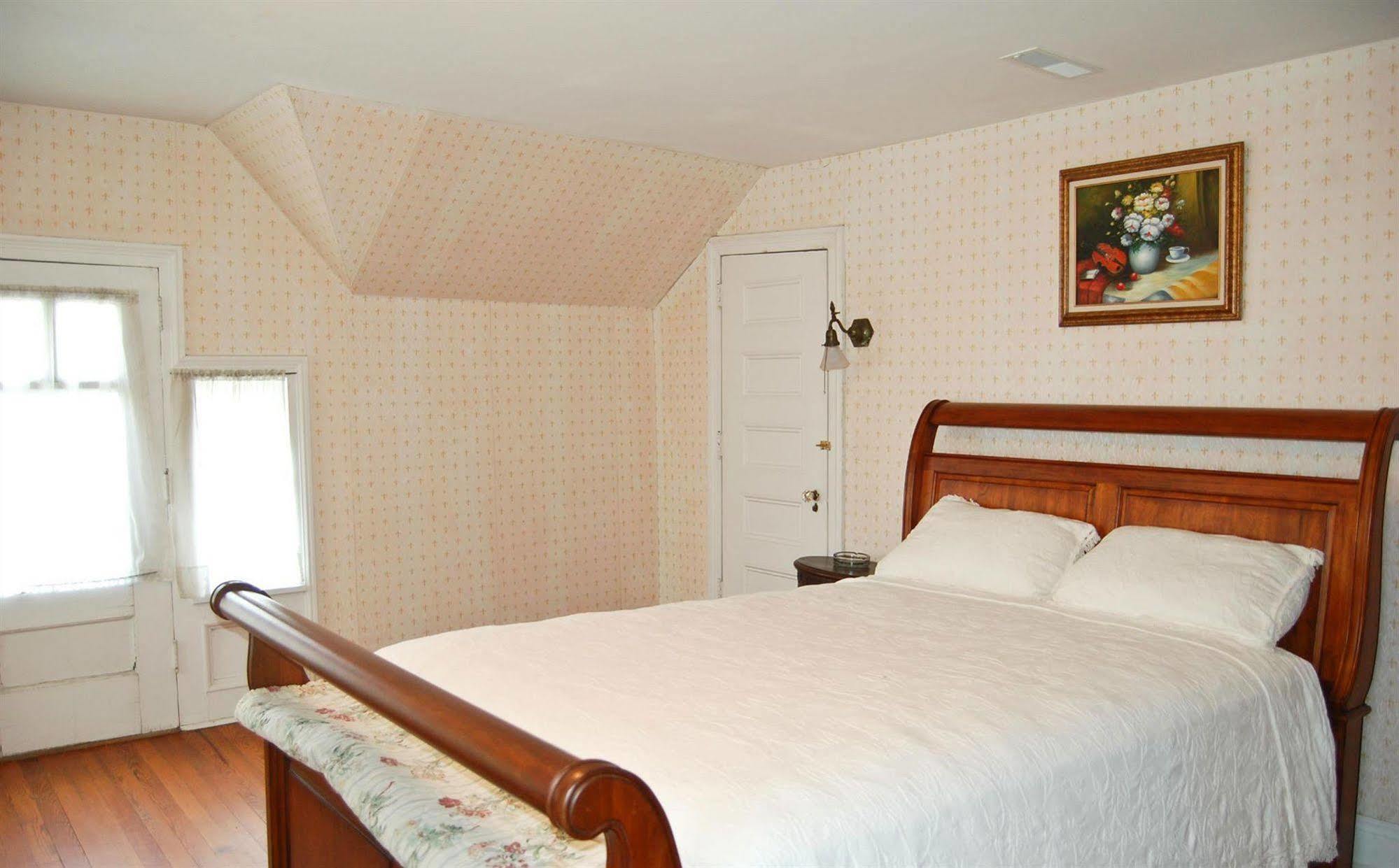 Albanus Phillips Inn เคมบริดจ์ ภายนอก รูปภาพ